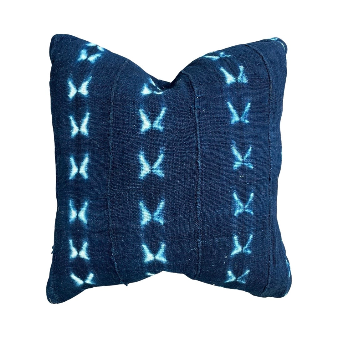 African mud 2025 cloth pillows indigo