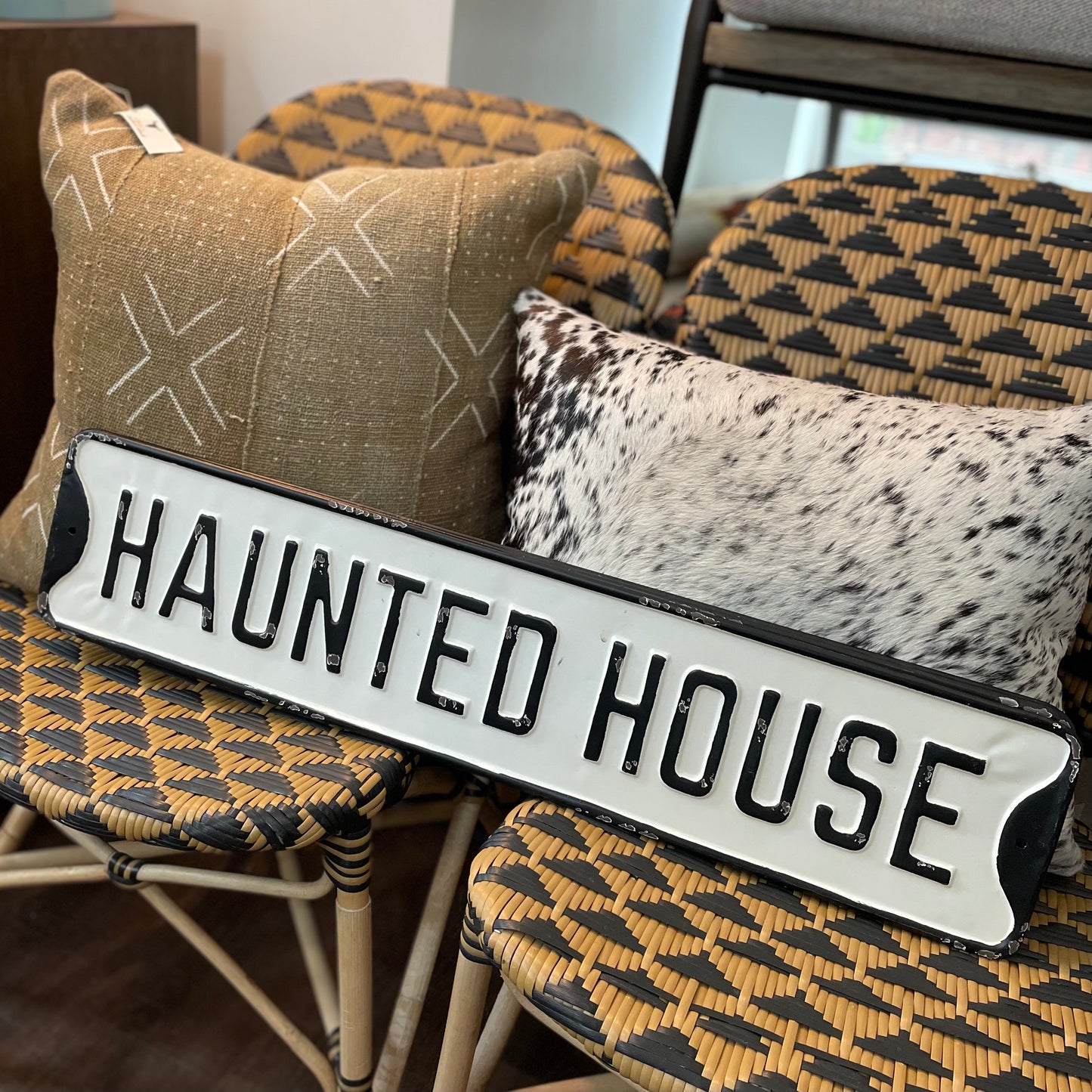 Haunted House Sign - HOME