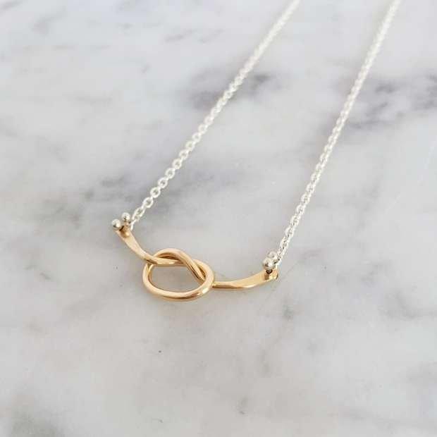 Loveknot Necklace - HOME